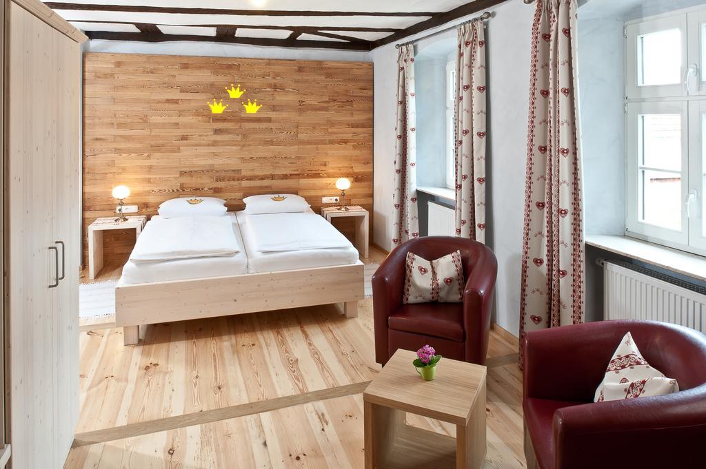 Hotel & Brauereigasthof Drei Kronen 멤멜스도르프 객실 사진
