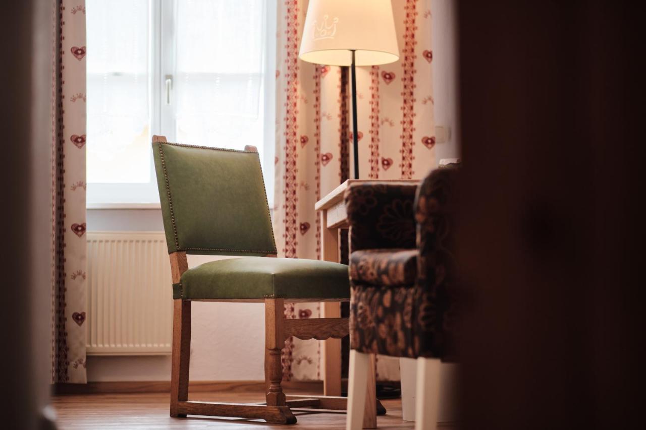 Hotel & Brauereigasthof Drei Kronen 멤멜스도르프 외부 사진