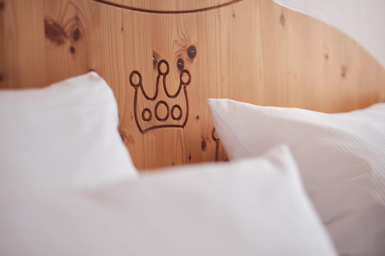 Hotel & Brauereigasthof Drei Kronen 멤멜스도르프 외부 사진