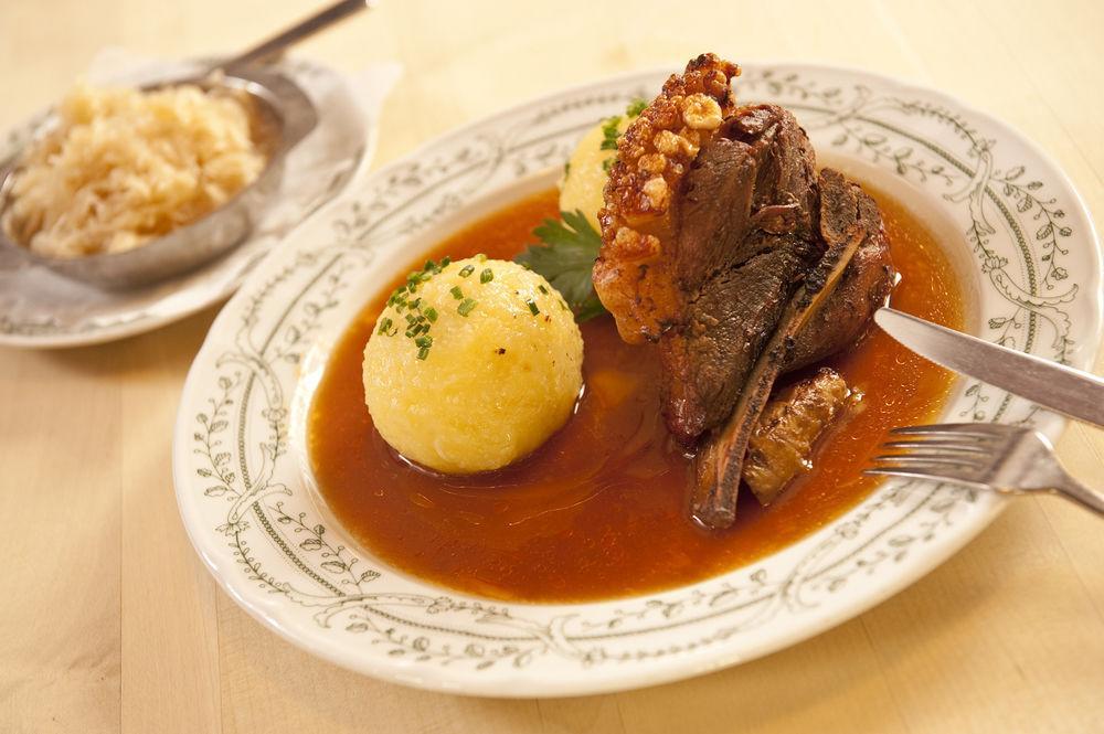 Hotel & Brauereigasthof Drei Kronen 멤멜스도르프 외부 사진
