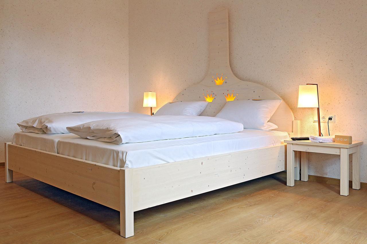 Hotel & Brauereigasthof Drei Kronen 멤멜스도르프 외부 사진