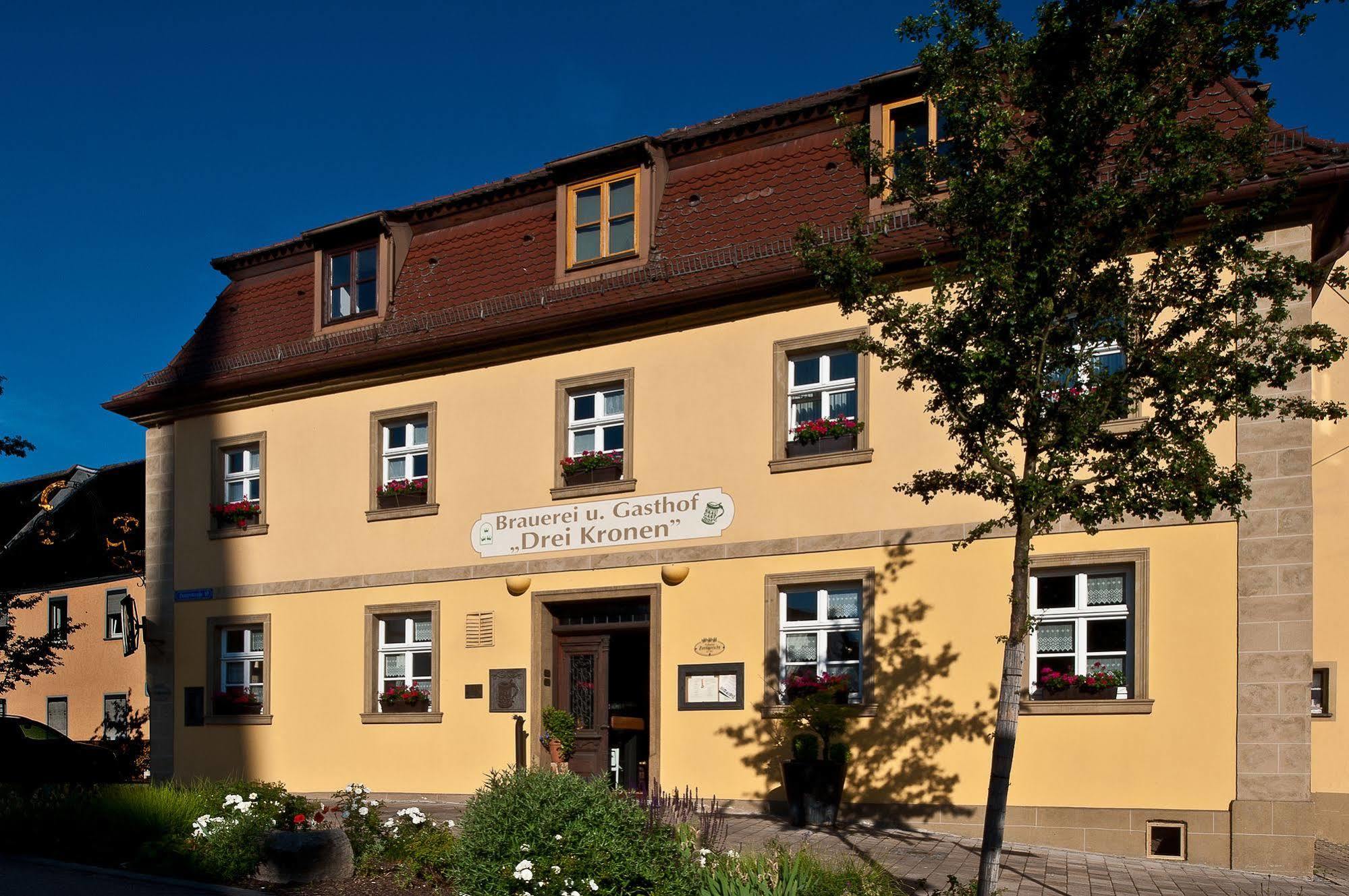 Hotel & Brauereigasthof Drei Kronen 멤멜스도르프 외부 사진