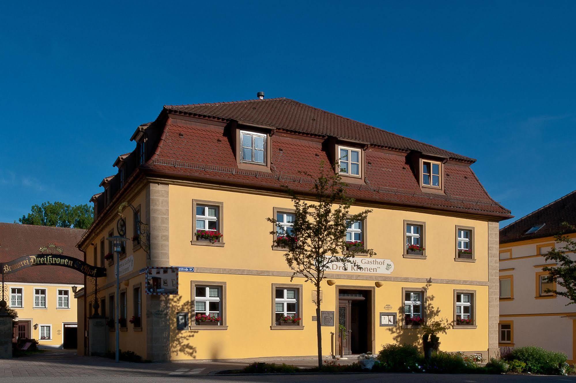 Hotel & Brauereigasthof Drei Kronen 멤멜스도르프 외부 사진