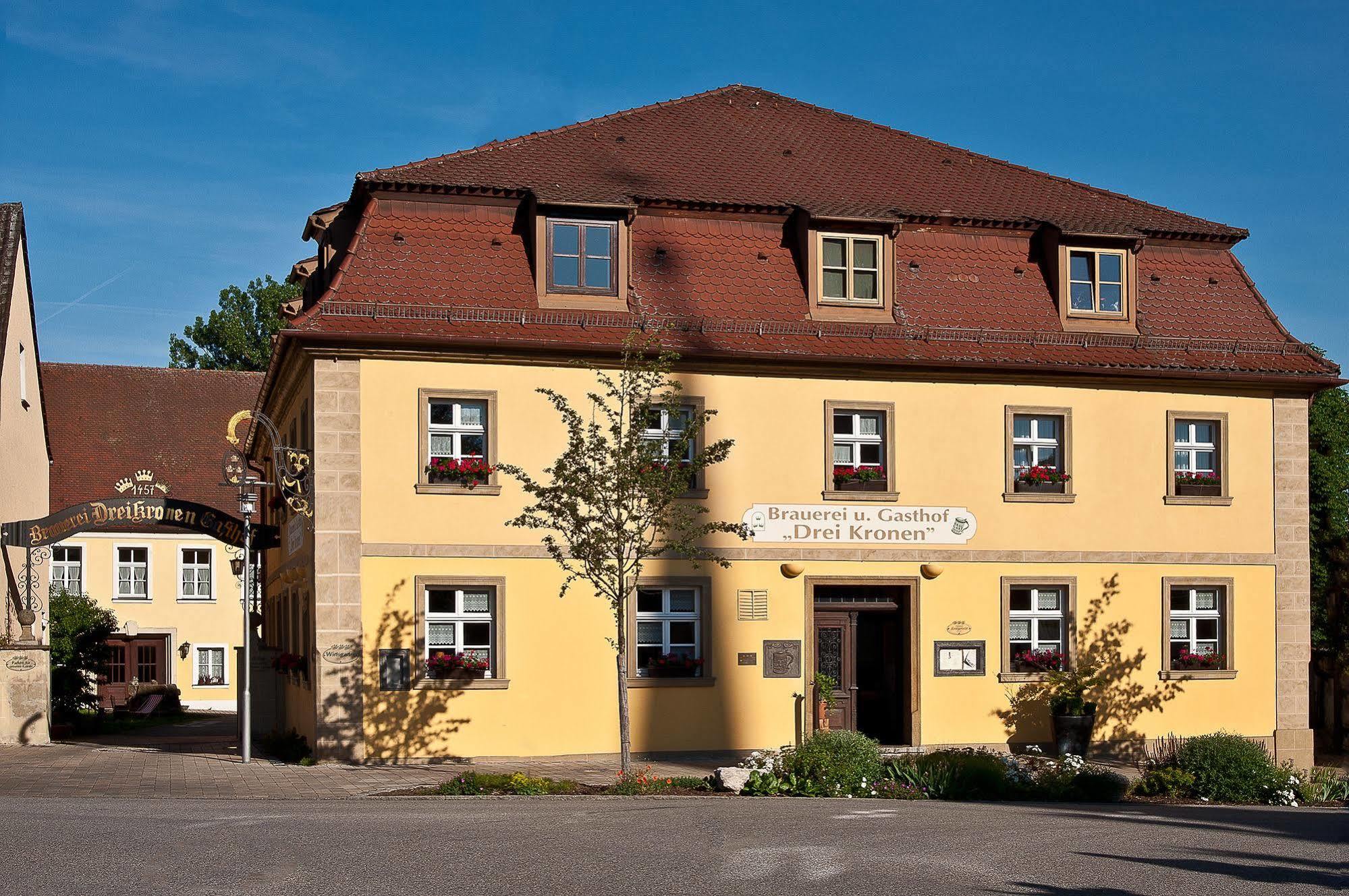 Hotel & Brauereigasthof Drei Kronen 멤멜스도르프 외부 사진